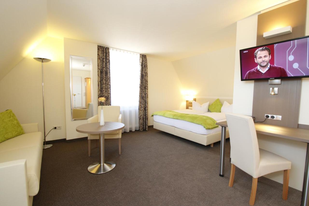 City Hotel Freiburg 3*